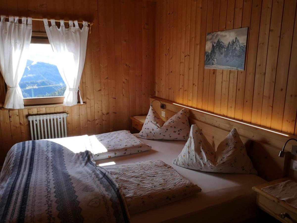 Rifugio Fermeda Hutte Pensionat Santa Cristina Val Gardena Exteriör bild